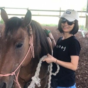 Meet your Posher, Ling